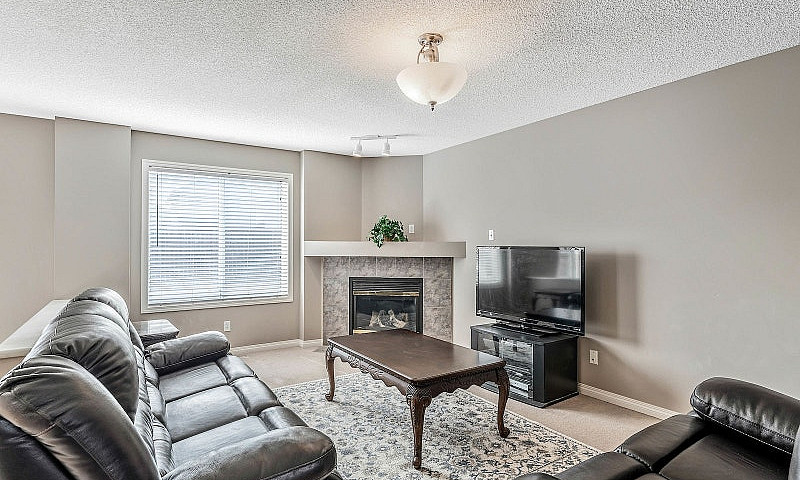 Calgary House For Re...