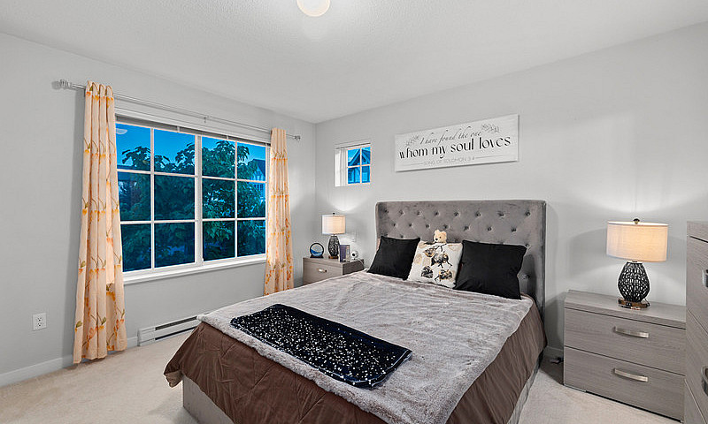 Beautiful 2 Bed + 2B...