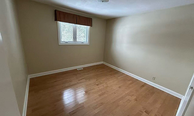 3 Bed 1.5 Bungalow N...