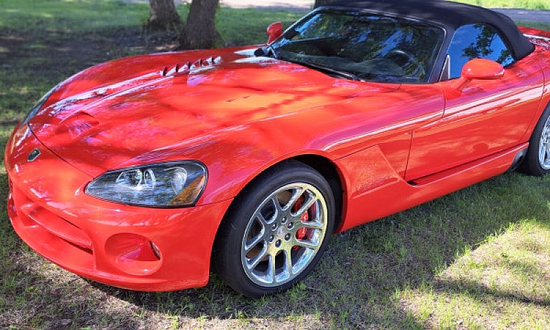 2005 Dodge Viper Srt...