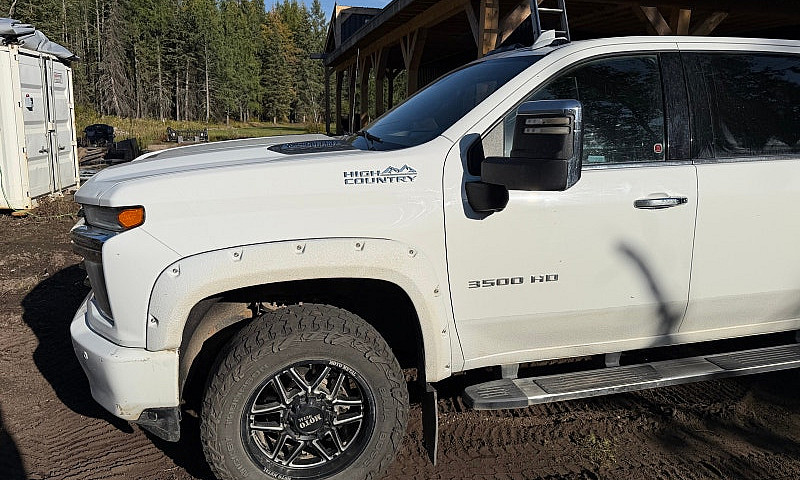 2022 Chev 3500 High ...