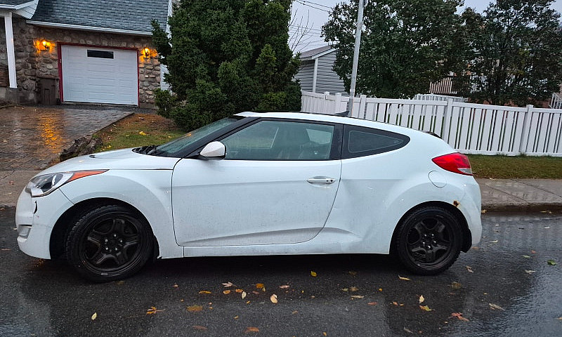 Hyundai Veloster 201...