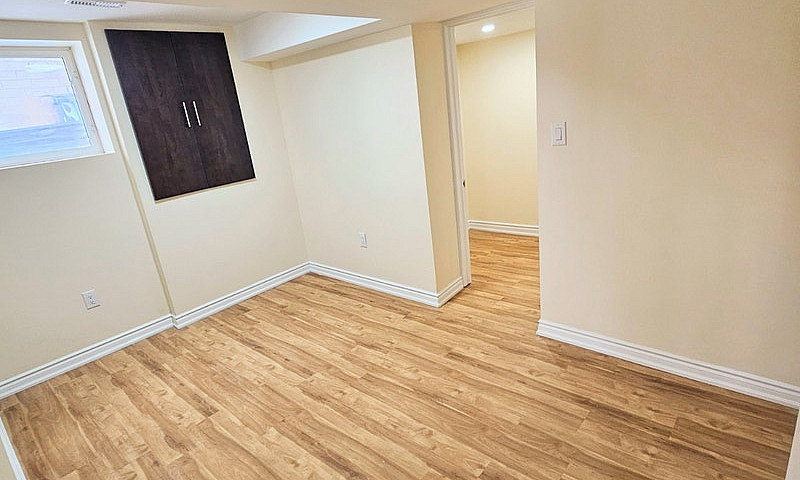 2 Bedroom Basement F...