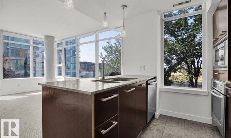 2 Bedroom 2 Bathroom...