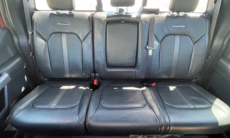 2022 Ford F-350 Plat...