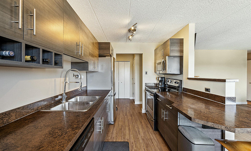 Apartment Condo For ...
