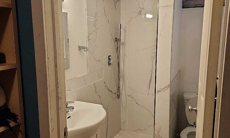 Room For Rent...