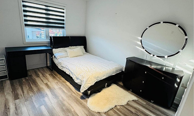 Fully Furnished All-...