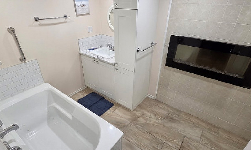 Basement Apartment O...