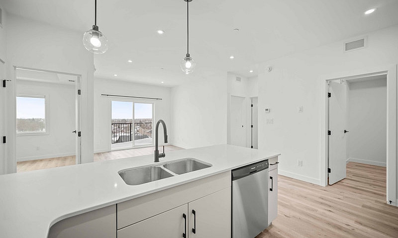 Luxury 3 Bedroom Apa...