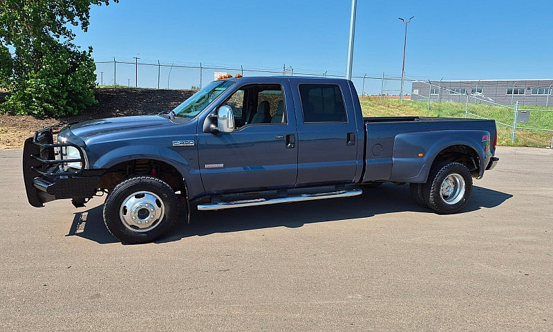 2007 Ford F350 Duall...
