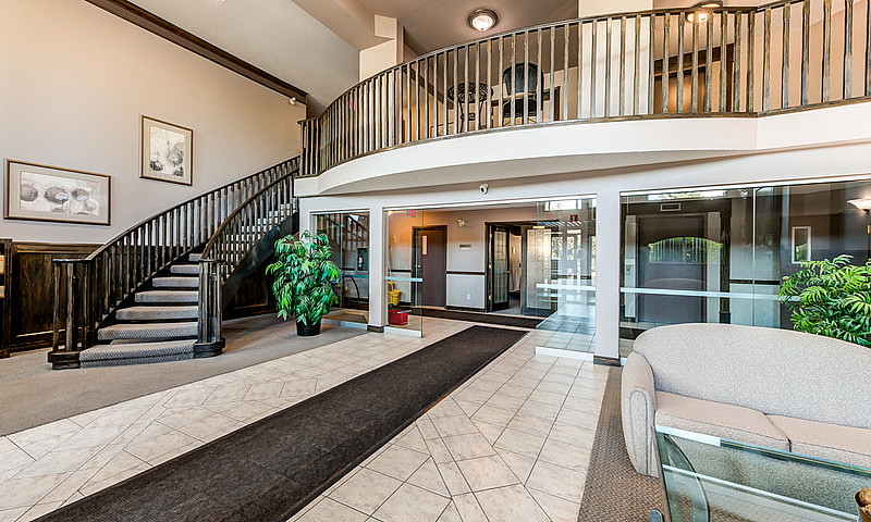 Comfortable 2-Bed W/...