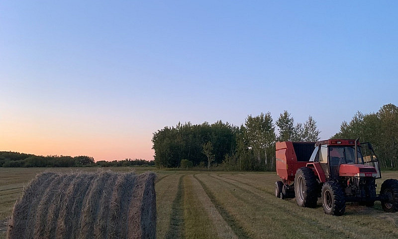 960 Acres Of Farm An...