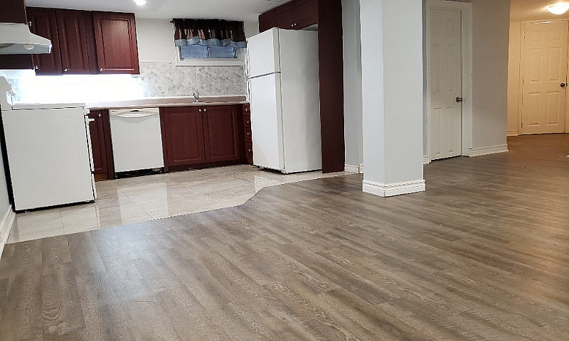 Spacious 2 Bedroom B...