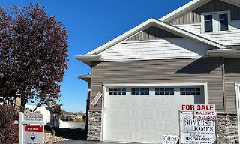 Sylvan Lake, Ab. New...
