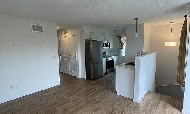 Rental In Spruce Gro...