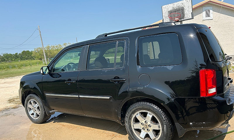 Honda Pilot Touring...