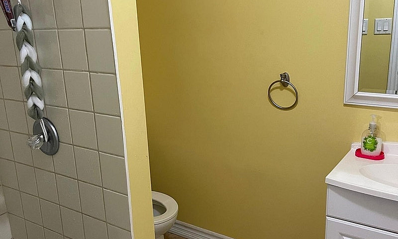 1 Bedroom Basement A...
