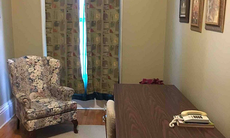 Furnished Apt In Upt...