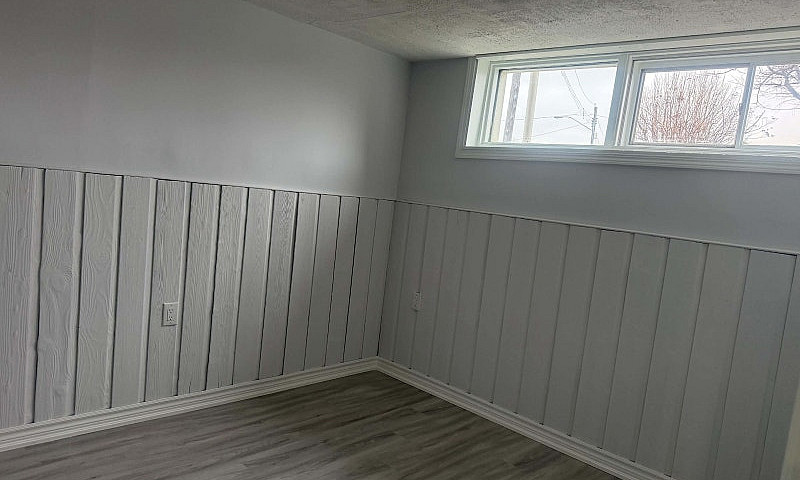 2 Bedroom Basement U...