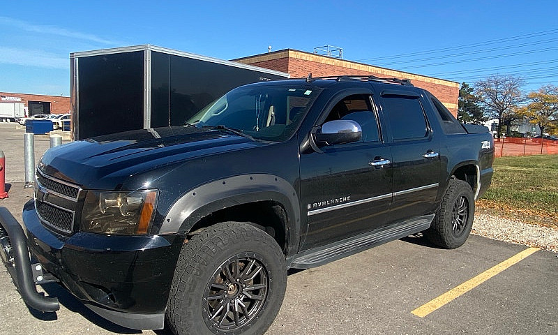 2009 Chevrolet Avala...