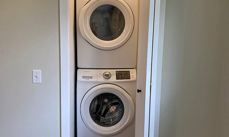 Bright 3 Bedroom Mai...