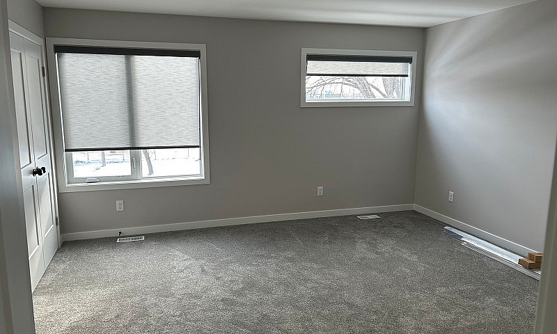 House For Rent In Tr...