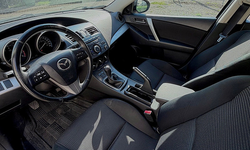 2012 Mazda 3 Hatchba...