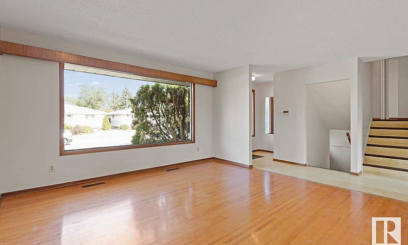 Room For Rent Walkin...
