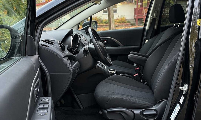 Mazda 5 2015 162,000...