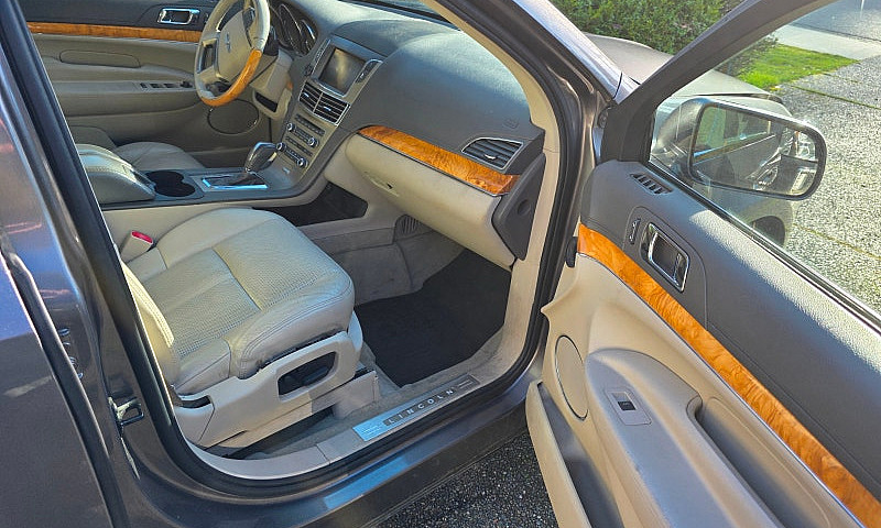 2010 Lincoln Mkt...