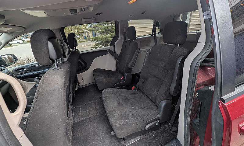 2015 Dodge Grand Car...