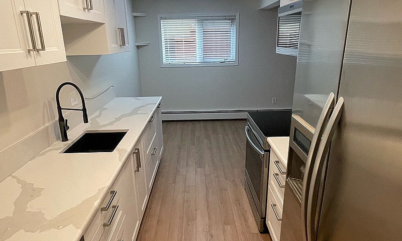 2 Bed 2 Bath 1200+ S...