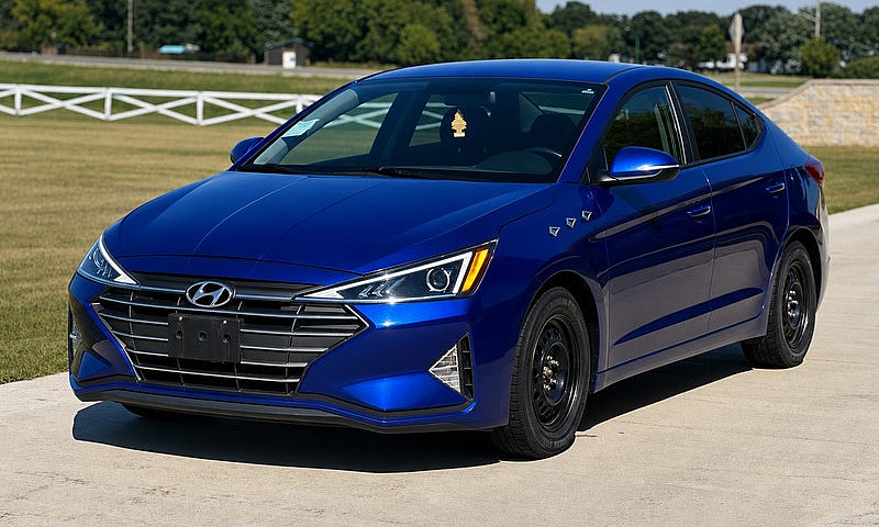 2020 Hyundai Elantra...