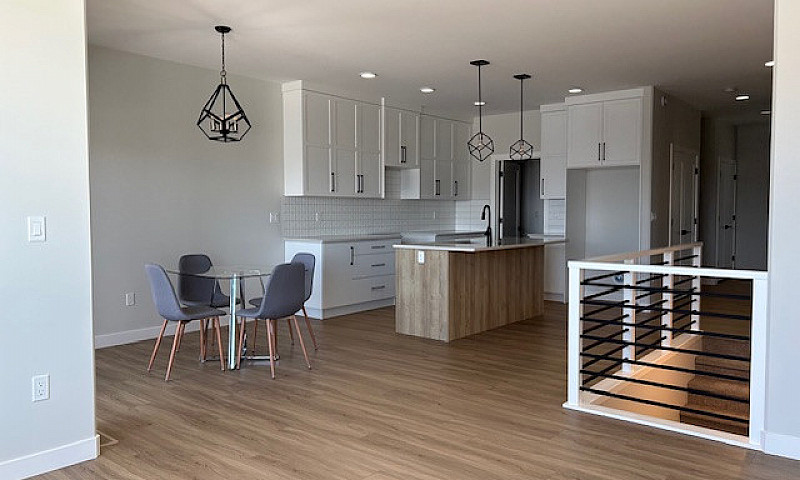 Sylvan Lake Ab. New ...