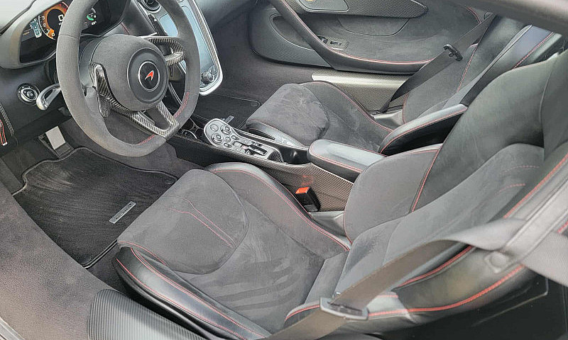 2017 Mclaren 570Gt...