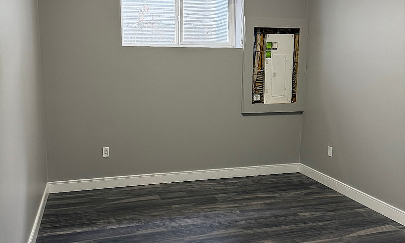 2 Bedroom Basement S...
