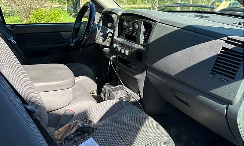 Dodge Ram Quad Cab 1...