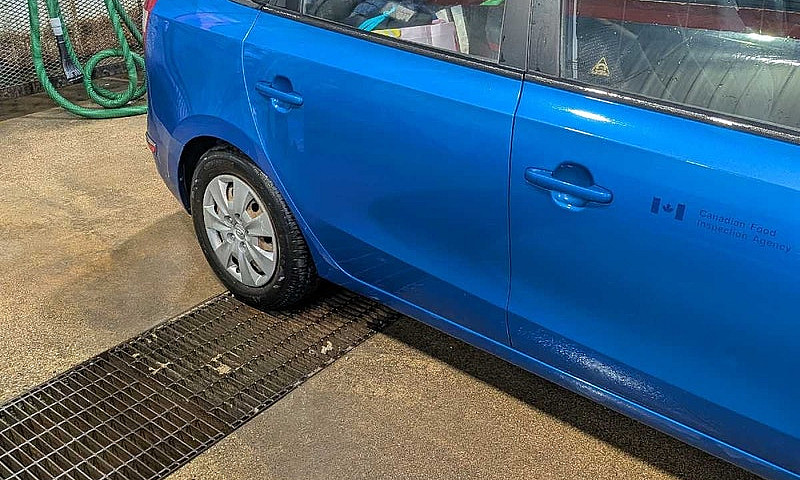 2011 Hyundai Elantra...