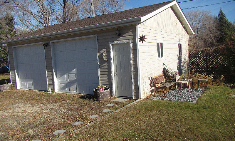 3 Bedroom House On B...