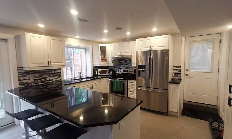 Spacious Walkout Apt...