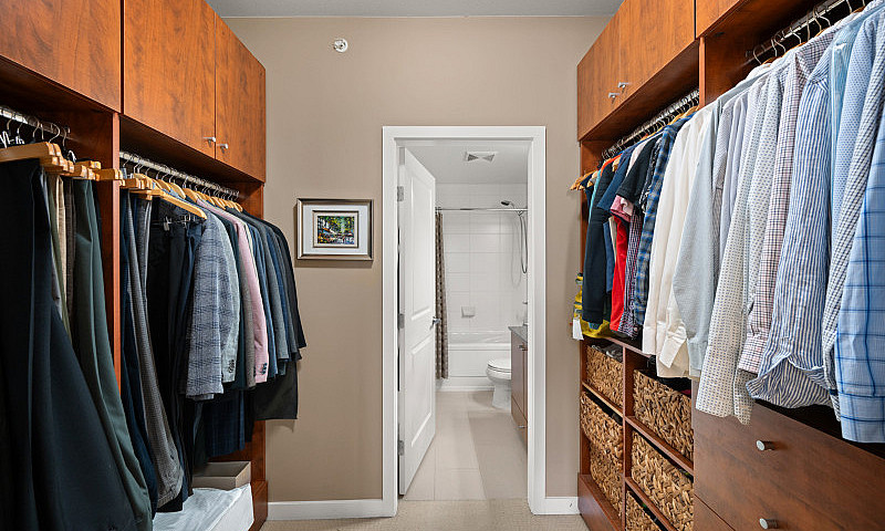 Open-Concept  Top-Fl...