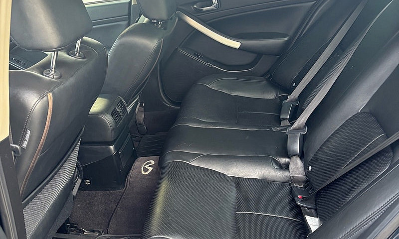 2005 Infiniti G35X A...