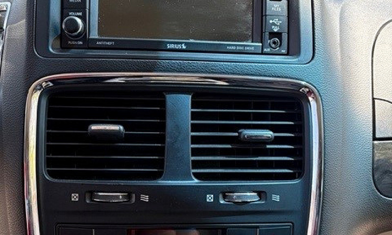 2016 Dodge Grand Car...