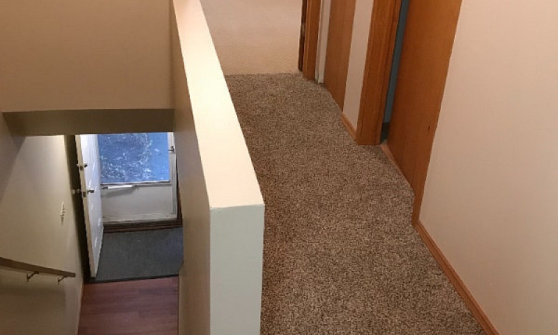 3Br Townhouse W Yard...