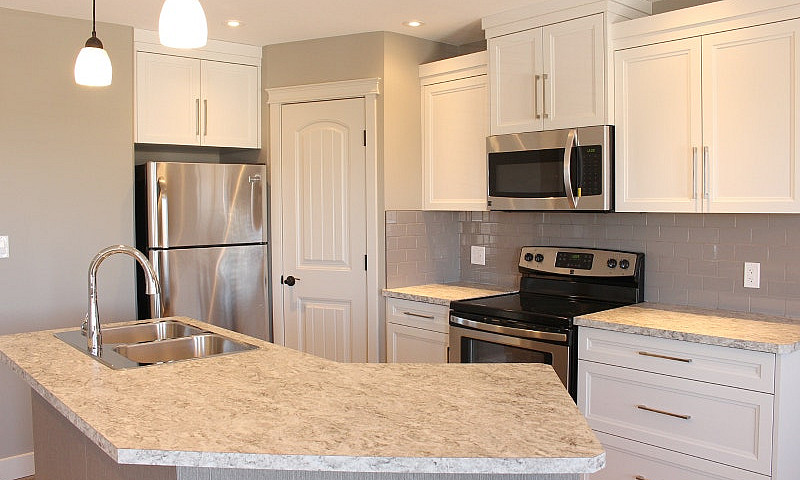 3 Bedroom / 2 Bath U...