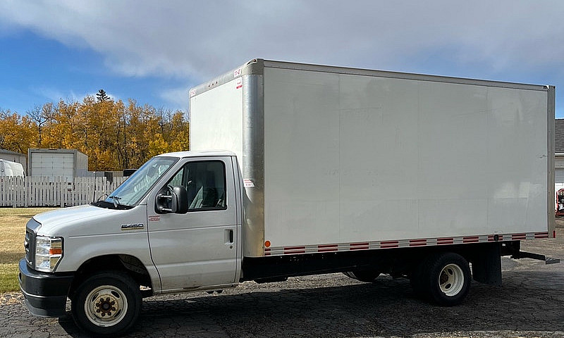 2024 Ford E-450 Supe...