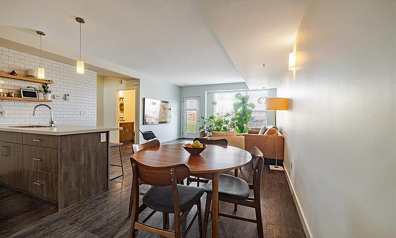 10-865 Rathgar Ave -...