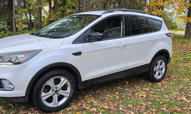 2017 Ford Escape...