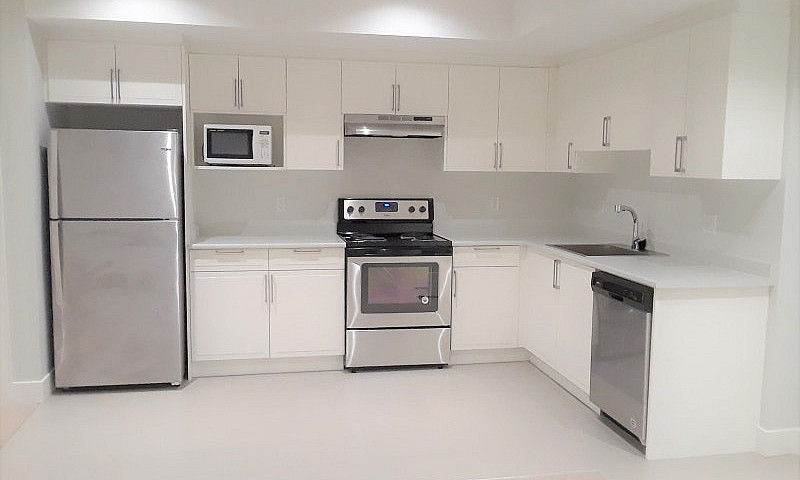 1 Bedroom Basement S...